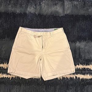 Sid Mashburn Men’s shorts. 34 waist. Never worn before great condition
